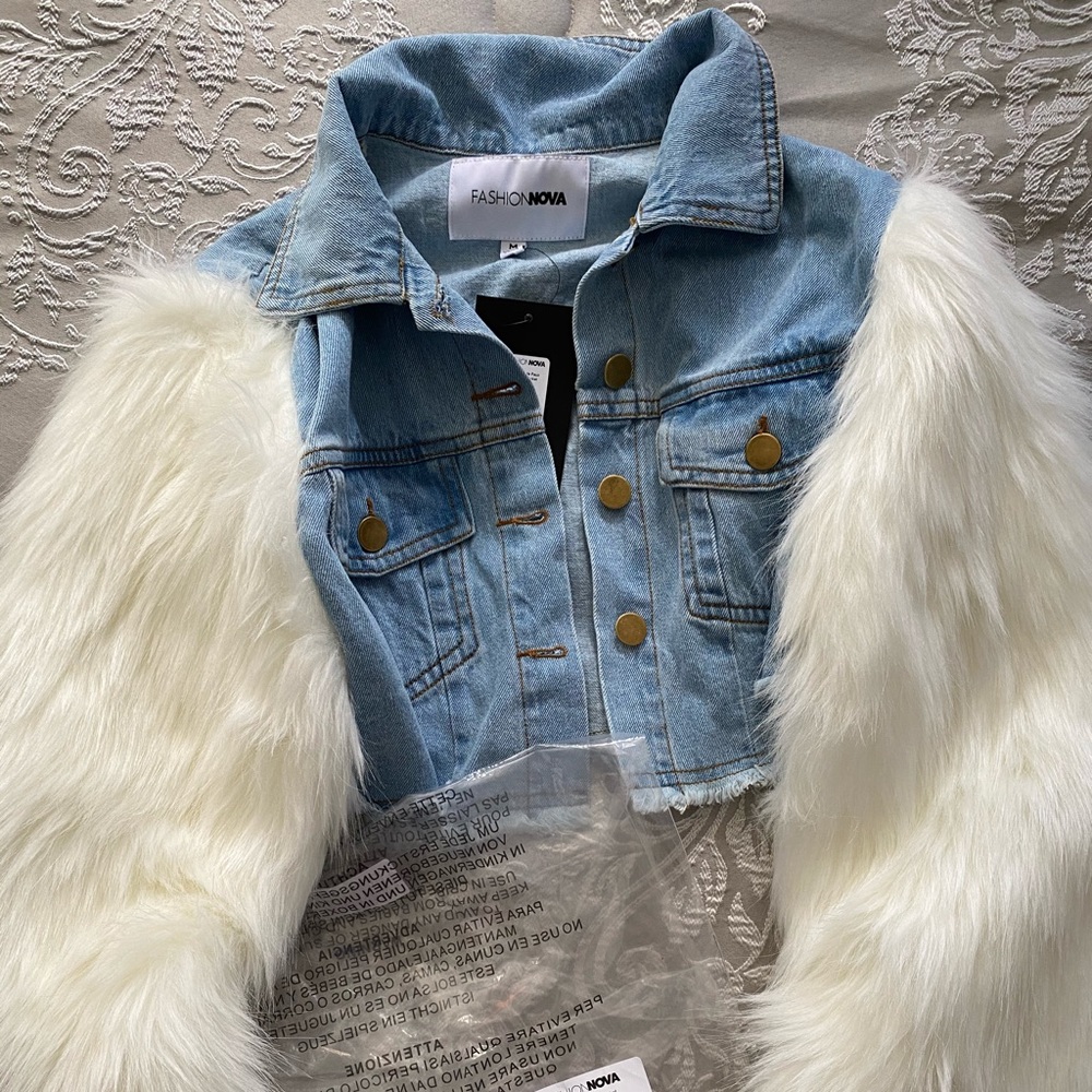 Cute cropped jean jacket with fur sleeves
